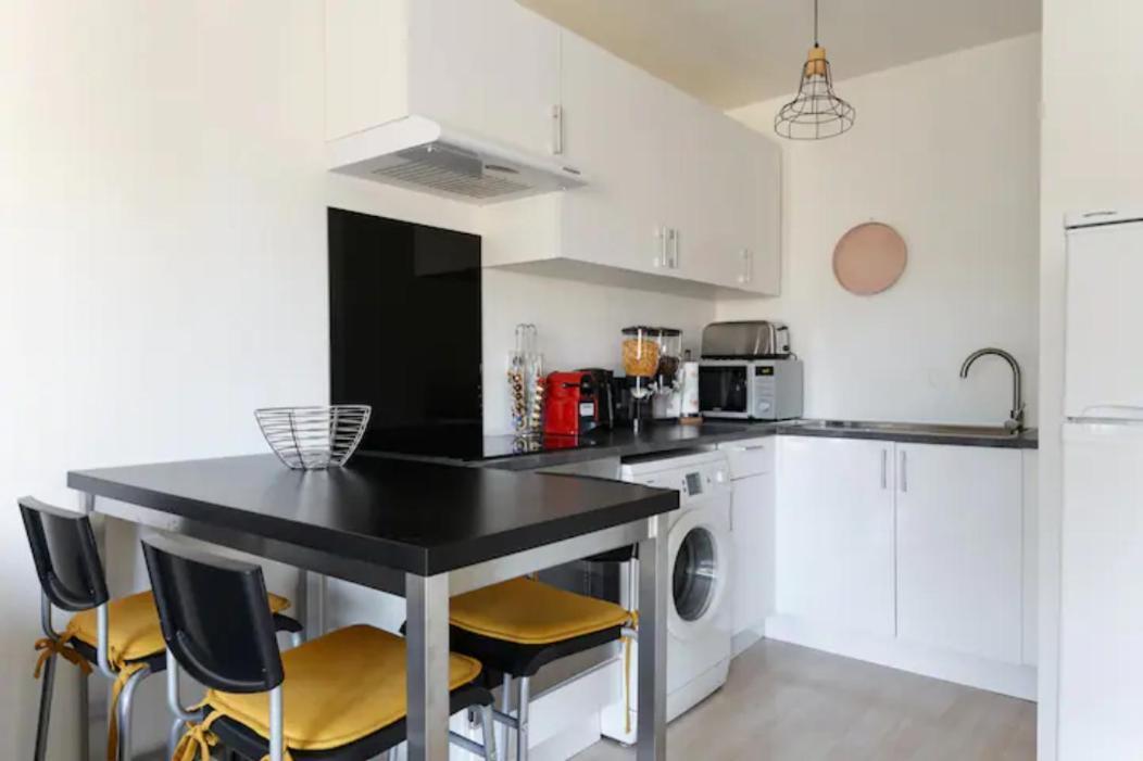 Appartement Cozy : 10/15 Min Des Champs Elysee Sartrouville Eksteriør bilde